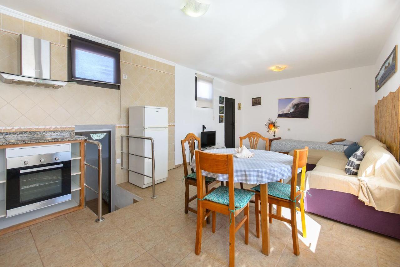 Famara Beach Apt מראה חיצוני תמונה